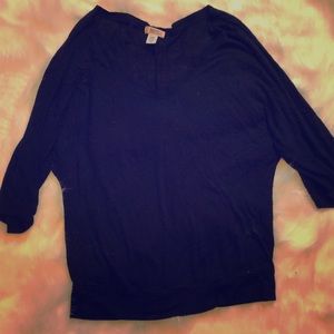 3/4 sleeve V neck black shirt